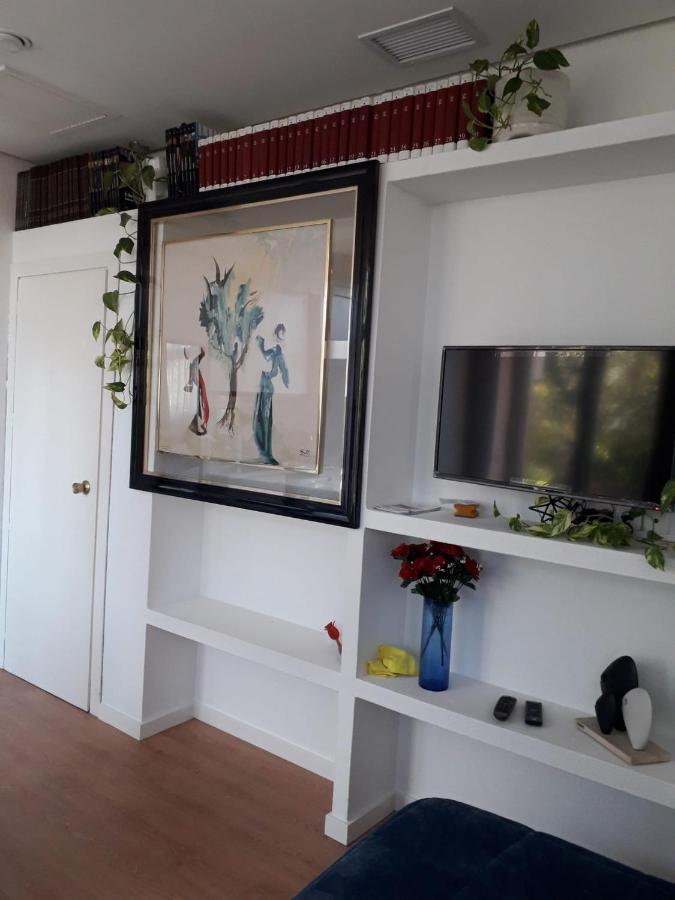 Apartamento Turistico Jardines De Asura Madrid Exterior photo